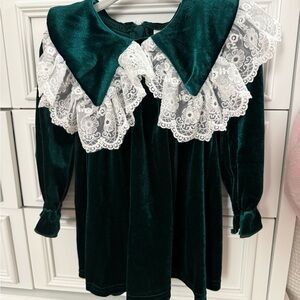 New Green Velvet Dress with White Lace Collar